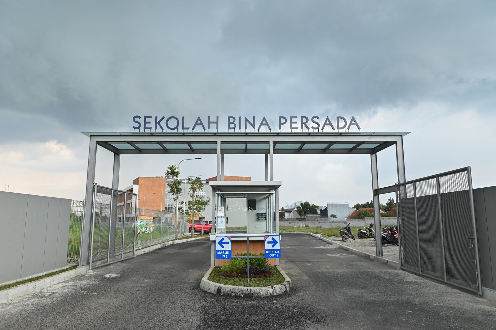 The entrance gate of the Kota Baru Parahyangan campus