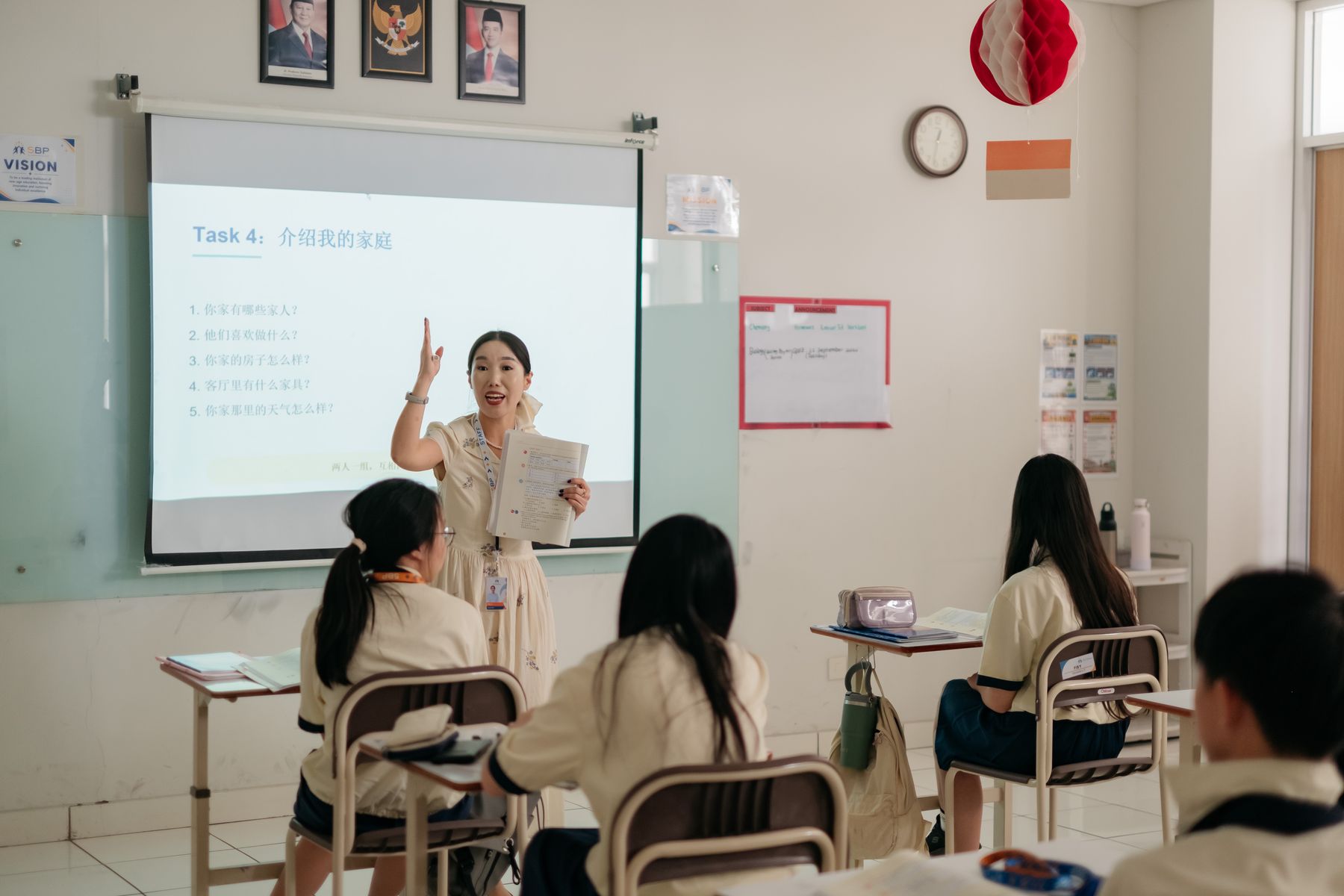 A Mandarin lesson in progress